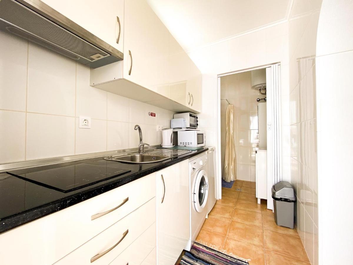 Cozy Studio In Lagos #1875 Apartment Bagian luar foto